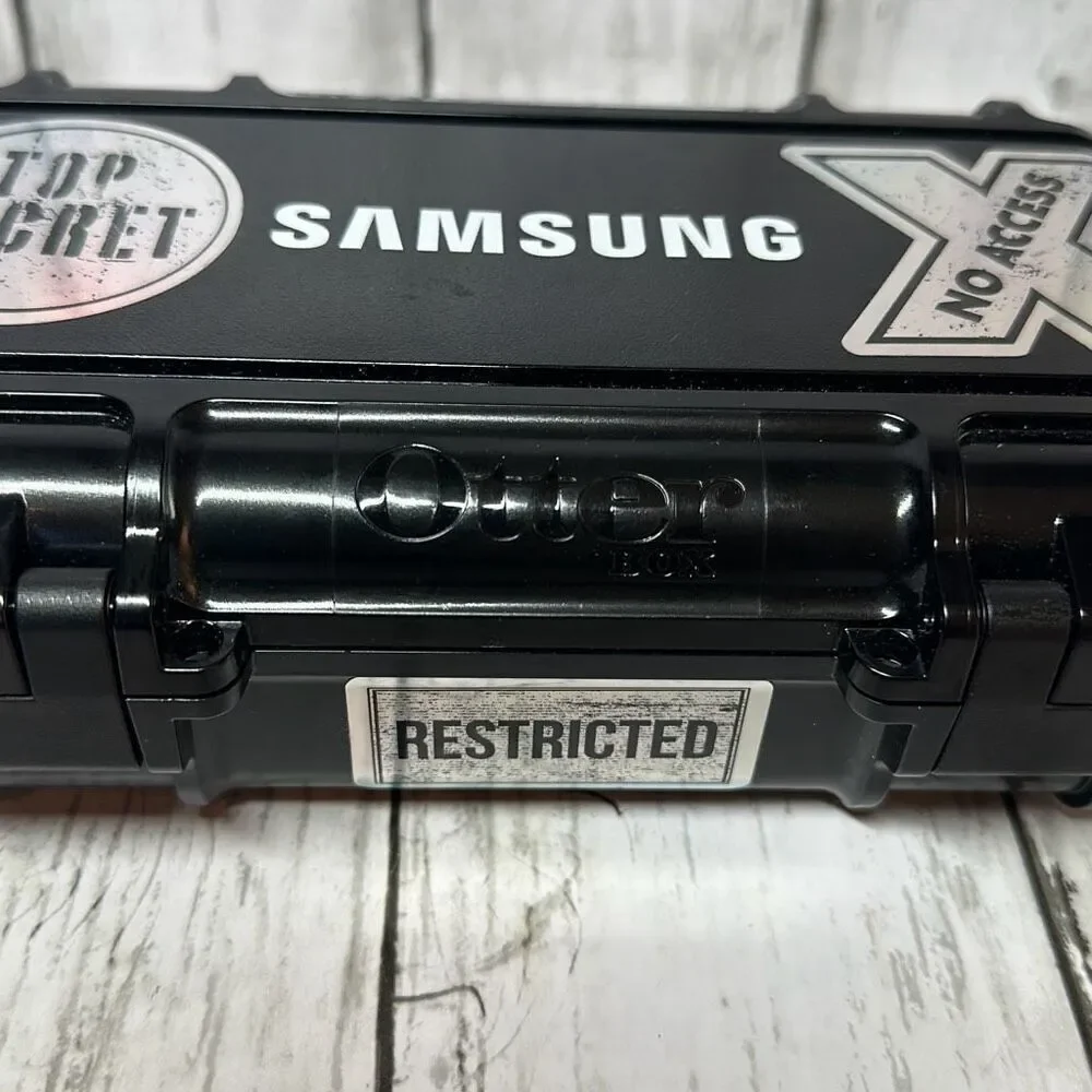 OtterBox Black Dry Box Foam Lined‎ Waterproof Customized Stickers